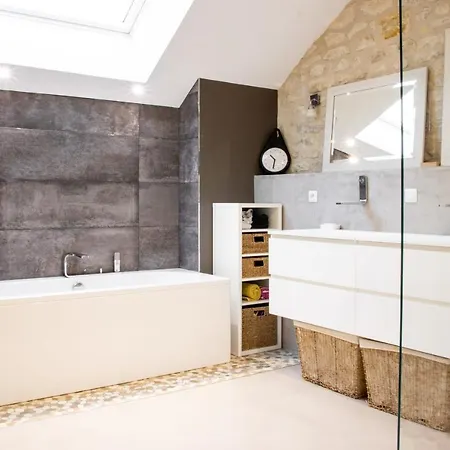 Tatil Evi Superbe Longere Poitevine - Piscine Exterieure Chauffee Et Spa Jaccuzi *